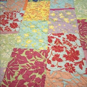 The Company Store Green and Blue Floral Quilt. King Size. Reversible.